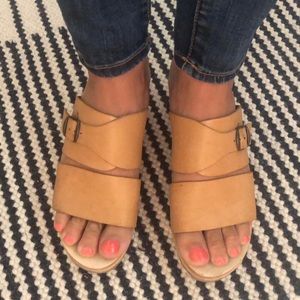 No. 6 Size 37 Natural Leather Clog Sandal